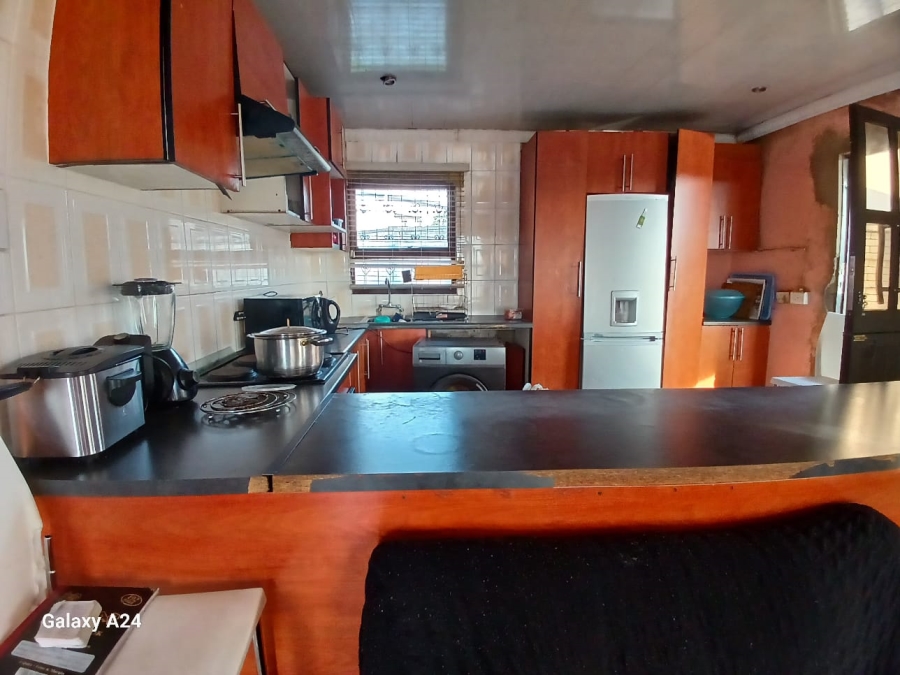 3 Bedroom Property for Sale in Amalinda North Eastern Cape